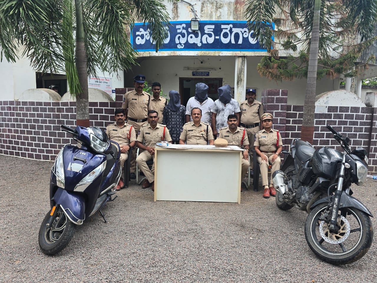 హత్య కేసును ఛేదించిన పోలీసులు