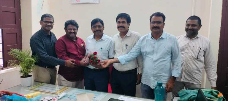 పదోన్నతి పొందిన విద్యుత్ ఉన్నతాధికారులకు ఘన సన్మానం