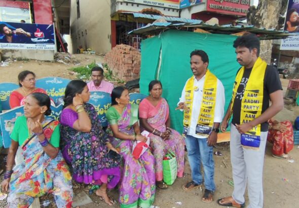 రేగొండ మండల కేంద్రంలో తీరని బస్టాండ్ ఇబ్బందులు