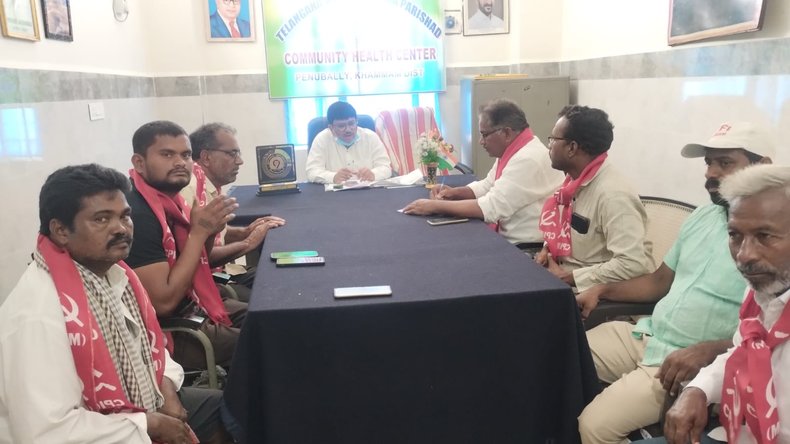 డాక్టర్లు, నర్సుల ఖాళీలు వెంటనే భర్తీ చేయాలి