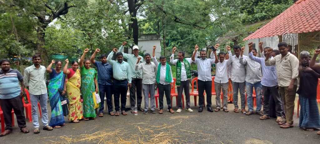 3 జీవోను వెంటనే పునరుద్ధరించి చట్టబద్ధం చేయాలి