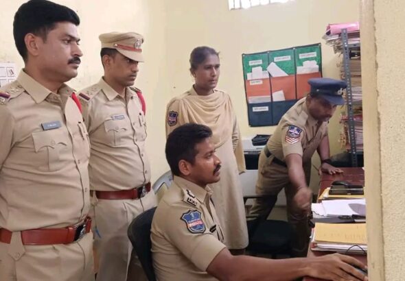 చిట్యాల పోలీస్ స్టేషన్‌ను ఆకస్మికంగా తనిఖీ చేసిన జిల్లా ఎస్పీ