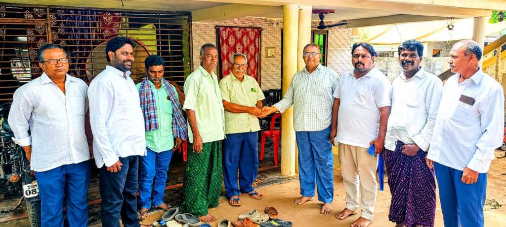 పలువురు హర్షం"