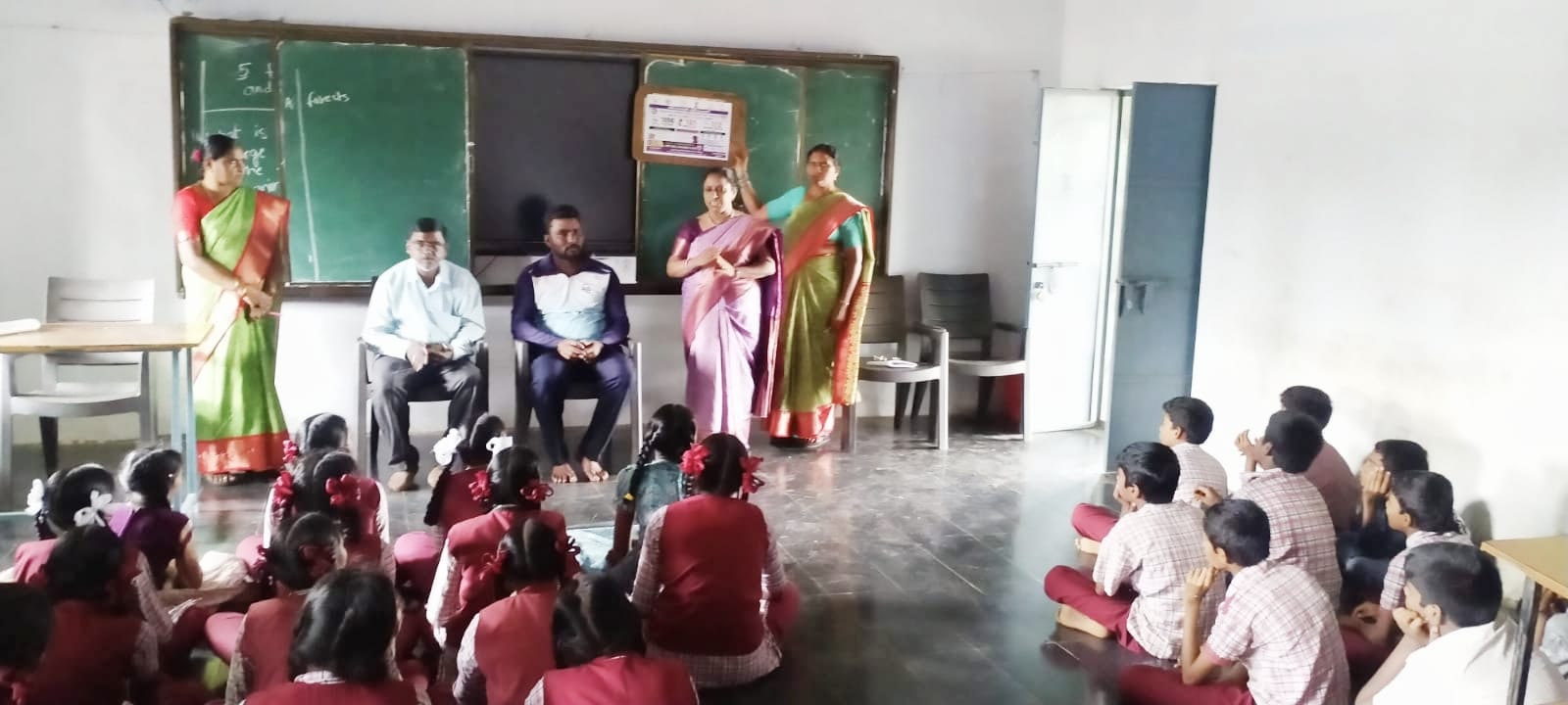 ఐసిడిఎస్ సూపర్వైజర్ సంధ్యారాణి.