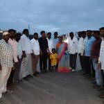 మానవత్వాన్ని చాటిన యువ నాయకులు