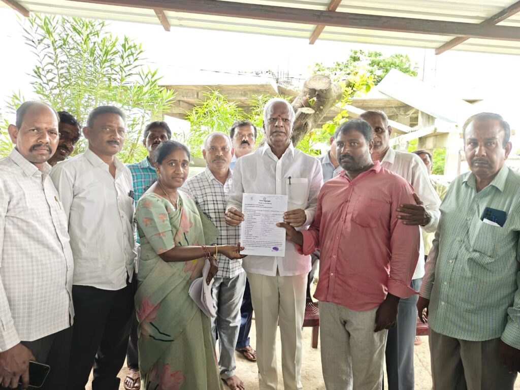 చేయూత పెన్షన్ దరఖాస్తు కేంద్రం ప్రారంభం