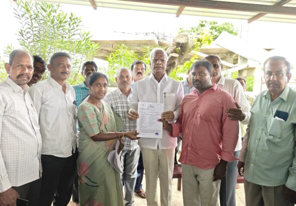 చేయూత పెన్షన్ దరఖాస్తు కేంద్రం ప్రారంభం