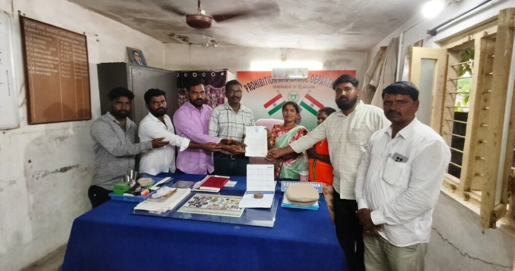 అక్రమ మద్యం విక్రయాలపై గ్రామపంచాయతీ కొరడా