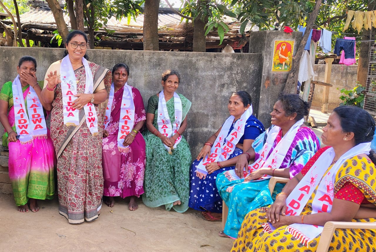 అఖిల భారత ప్రజాతంత్ర మహిళా సంఘం ఐద్వా సత్తుపల్లి మండల కార్యదర్శి జాజిరి జ్యోతి