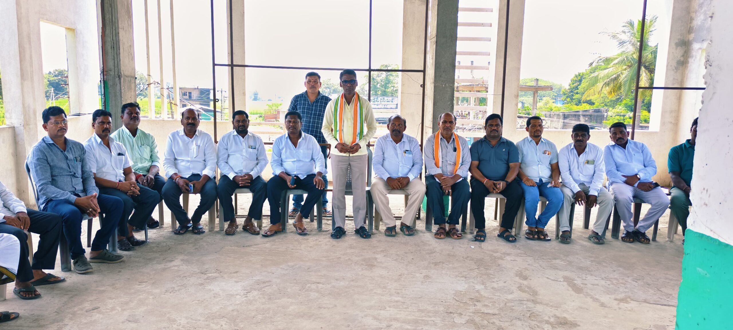 మండల కాంగ్రెస్ అధ్యక్షులు చెట్టిపెళ్లి వెంకటేశ్వర్లు
