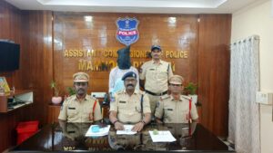 వీసా స్పాన్సర్‌షిప్ పేరుతో రూ.57 లక్షల మోసం