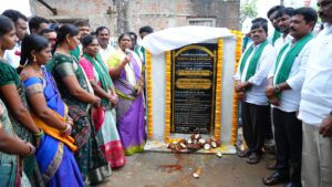 ఇచ్చిన మాట నిలబెట్టుకున్న మంత్రి సీతక్క