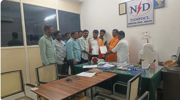 కార్మికులకు ప్రత్యేక అనుమతి ఇవ్వాలి